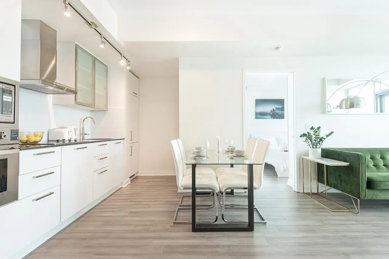 Beautiful Luxurious Modern Condo With Breathtaking Views Toronto Appartement